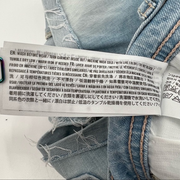 Hollister Cuffed Raw Hem Denim Jean Shorts Size 24 Women’s - Picture 9 of 10